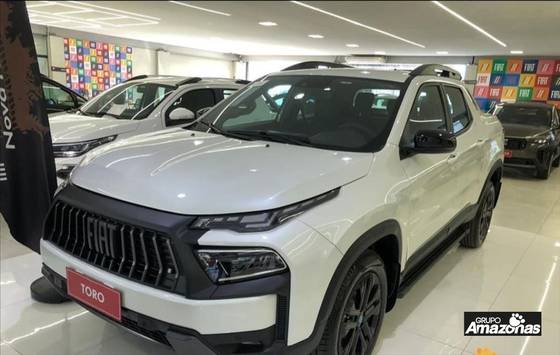 FIAT TORO 1.3 TURBO 270 HYBRID ULTRA AT6 FIAT TORO 1.3 TURBO 270 HYBRID ULTRA AT6